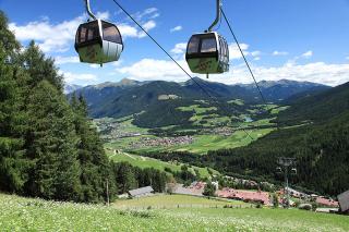 Kronplatz Umlaufbahn mit Geiselsberg und Olang