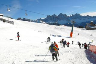 Plose Skifahren mit Dolomitenblick